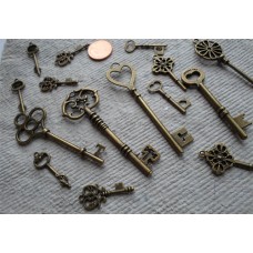 Antique Bronze Charms ~  Pack of Keys