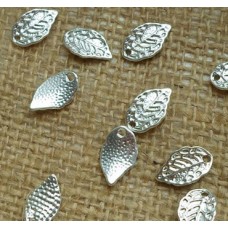 Charm ~ Silver Plate Leaf