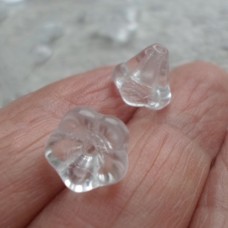Glass ~  8mm Clear Trumpet Flower Beads x 10