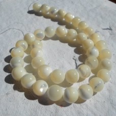 Mother of Pearl Round Beads